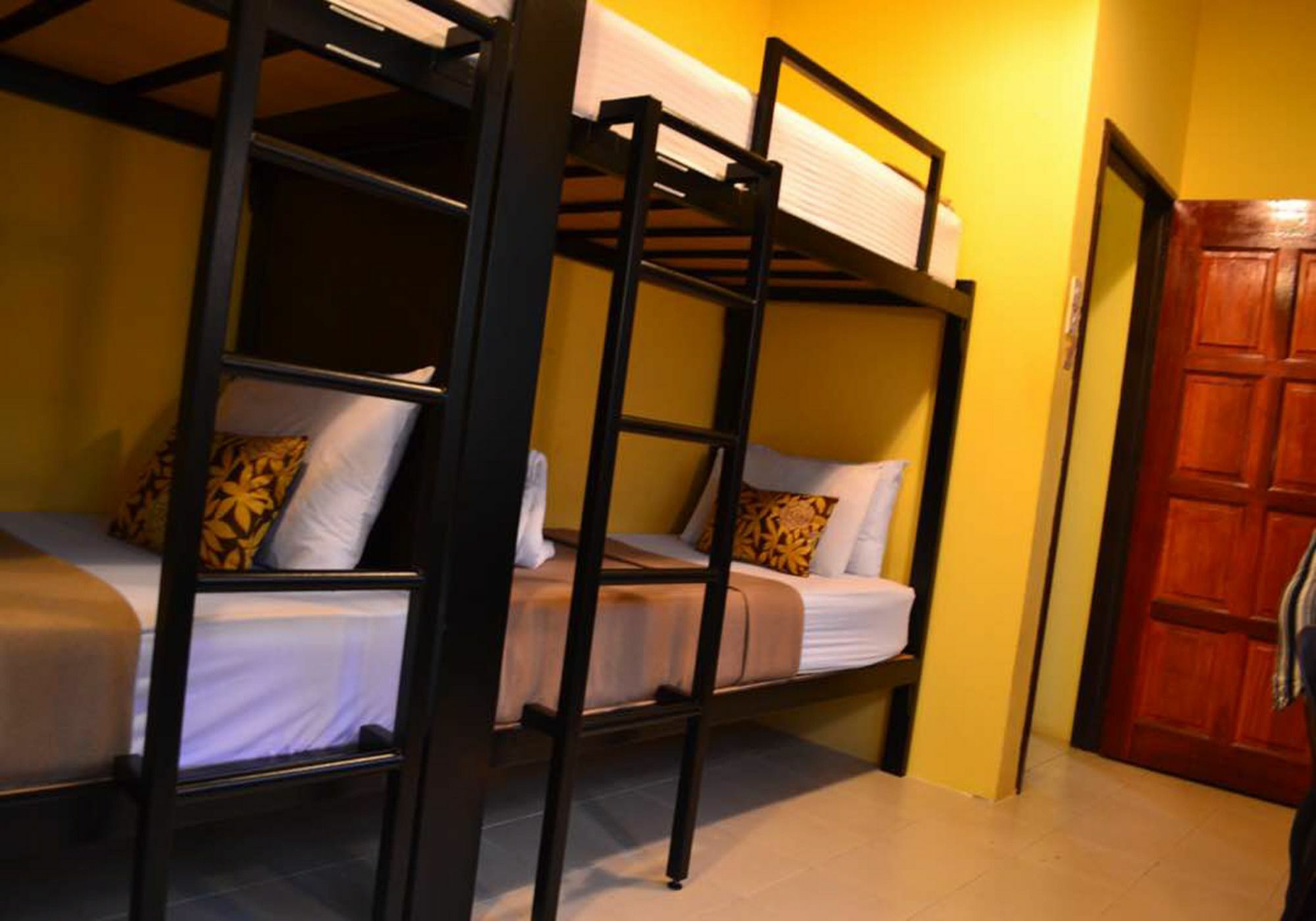 My Hostel Muntri George Town Exteriör bild