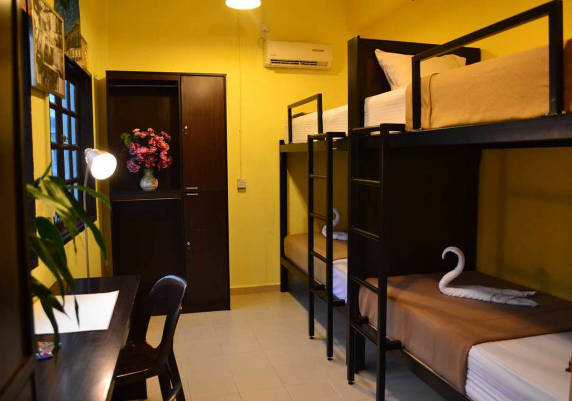 My Hostel Muntri George Town Exteriör bild